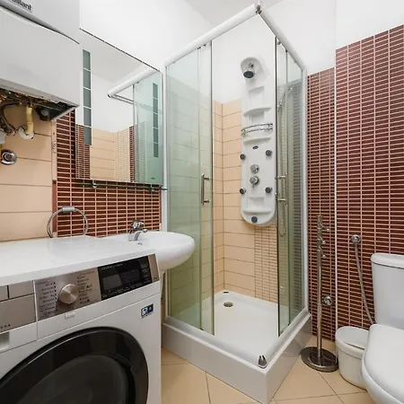 Apartman Centre, Modern App 2+2, Free Parking *