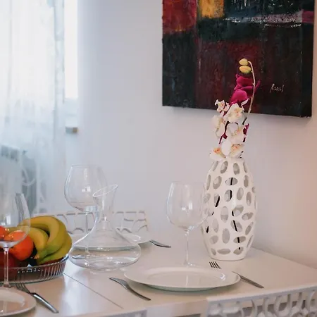 Centre, Modern App 2+2, Free Parking Apartman